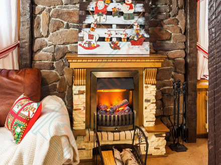 Каминокомплект электрический Pierre Luxe угловой - Темный дуб / Белый (Высота 1050мм) с очагом Danville Chrome FB2 (Dimplex)